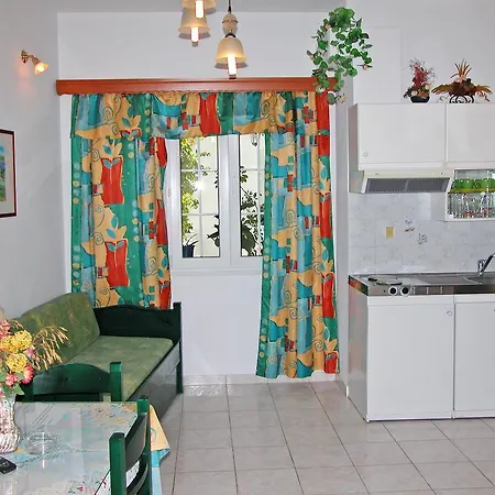 Mimoza 3* Adamantas (Milos)