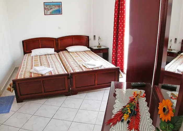 Mimoza Aparthotel 3*