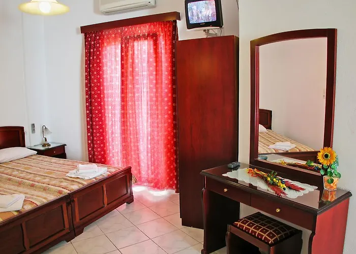 Aparthotel Mimoza Adamantas (Milos)