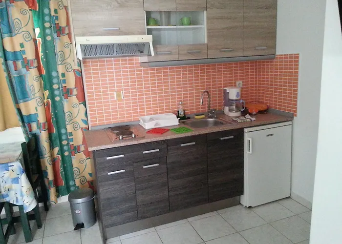 Mimoza Aparthotel 3*