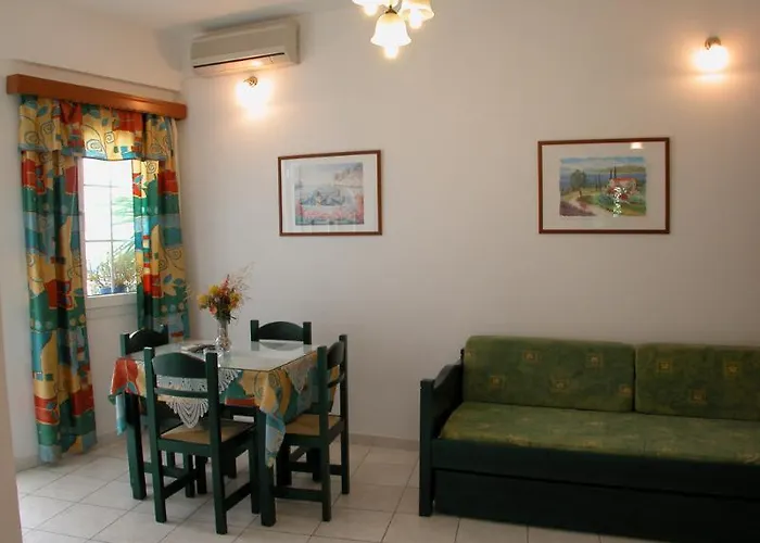 Mimoza Aparthotel 3*