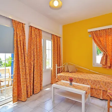 Mimoza Adamantas (Milos)