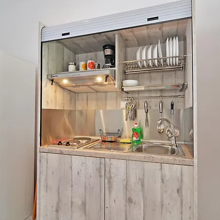 Hotel apartamentowy Mimoza 3*