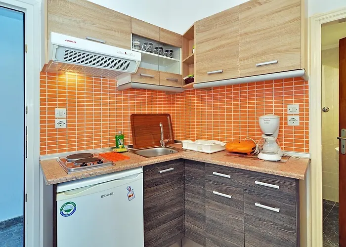 Mimoza Aparthotel 3*